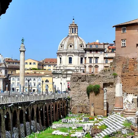 Design Paulina 300 Mt From Colosseum *