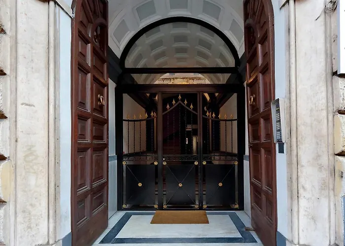 Apartment Design Apartment Paulina 300 Mt From Colosseum *